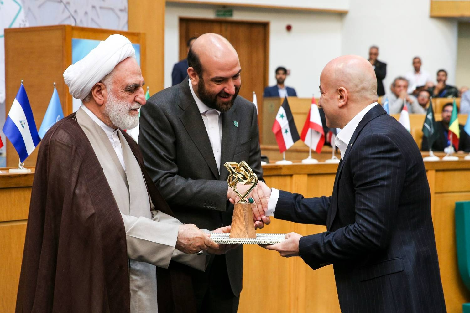 تاش رادیاتور – Tash Radiator